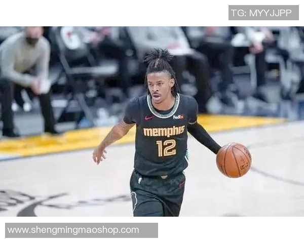 全靠他!莫兰特半场15分6助攻带队咬住比分 全靠他!莫兰特半场15分6助攻带队咬住比分