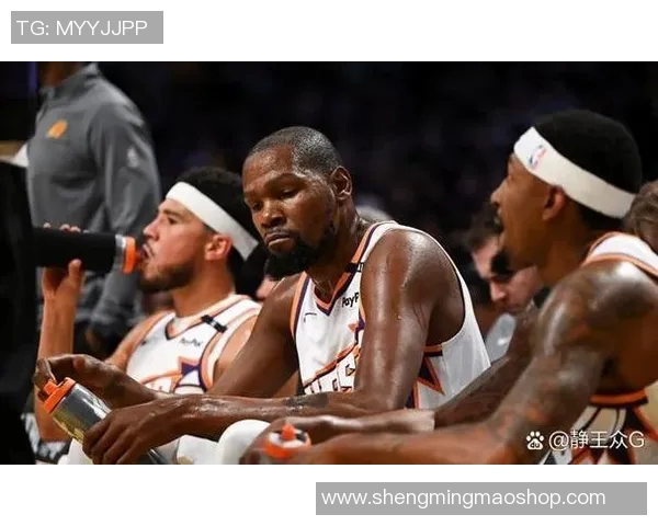 杜兰特:如果被交易到黄蜂雄鹿这样的小市场球队,我宁愿退役 杜兰特:如果被交易到黄蜂雄鹿这样的小市场球队,我宁愿退役